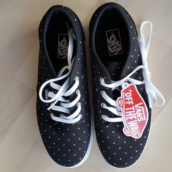 NWT Vans Sneaker - Black & White Dots - Picture 12 of 12